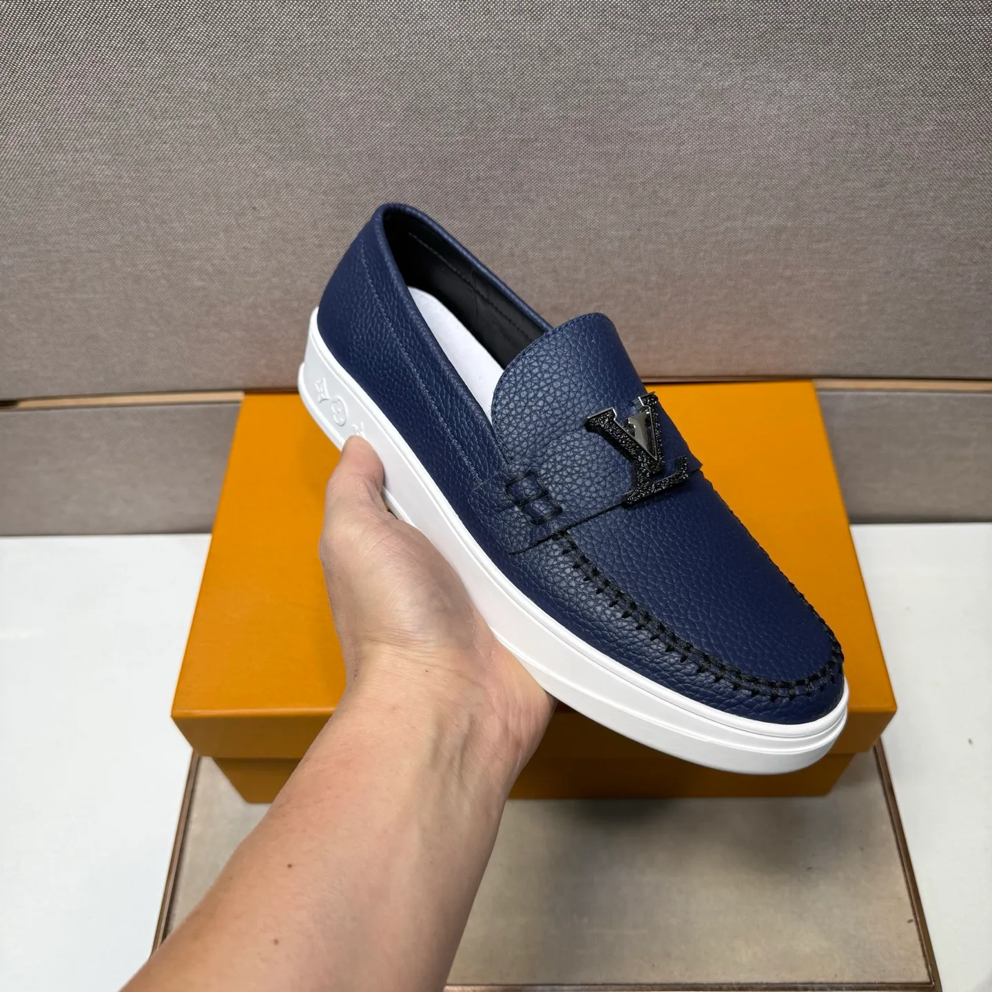 Men's men's shoes 💰pp442【LV～】men's casual shoes 2025z cabinet sales simultaneously 🔶Size: 38-44#️⃣ 🔷3 colors🔜The upper is made of multi-material splicing ➕Genuine leather lining, comfortable and breathable, sole: original comfortable and wear-resistant outsole, ⚠️real thing📱photographed🎬real thing is better📢📢📢